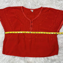 Load image into Gallery viewer, Medium Forever 21 Red Embroidered Boho Western Crop Top

