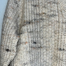 Load image into Gallery viewer, Large Pendleton Vintage Cream V-Neck Wool Sweater
