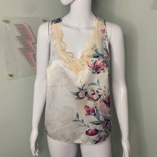 Load image into Gallery viewer, Size Large Secret Treasure Floral Lace Silky Tank Top
