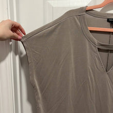Load image into Gallery viewer, Size 1X Torrid Plus Beige CUPRO KEYHOLE DOLMAN TEE Shirt
