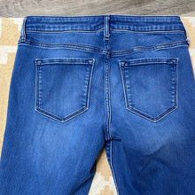 Load image into Gallery viewer, Size 8P Old Navy Rockstar Dark Wash Skinny Jeans
