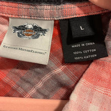 Load image into Gallery viewer, Large Harley Davidson red plaid gauze cotton pearl snap short sleeve top embroidered
