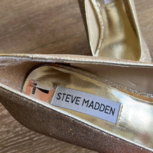 Load image into Gallery viewer, Size 7 Steve Madden Gold Glitter Sparkly Peep Toe Heels
