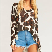 Load image into Gallery viewer, Medium Show Me Your Mumu Oversized Hug Me Sweater Wild Cat Knit
