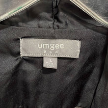 Load image into Gallery viewer, Large Umgee Black Satin Sleeveless Romper With Lace Back
