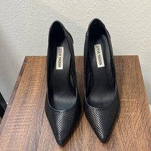 Load image into Gallery viewer, Size 9.5 Steve Madden Black Pointy Toe Perforated Pagen Stiletto Heels
