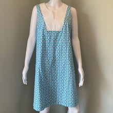 Load image into Gallery viewer, Size 10 Pendleton Vista Blue &amp; White Shift Dress
