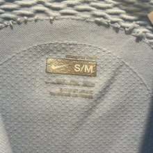 Load image into Gallery viewer, Small Nike Light Blue Fitted Long Sleeve Athletic Work Out Shirt
