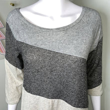 Load image into Gallery viewer, Size Large 12pm By Mon Ami Color Block Sweatshirt Top
