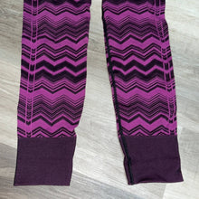 Load image into Gallery viewer, Size 6 Lululemon Ebb To Street Seamless Heather Regal Plum Chevron Magenta 7/8 Leggings
