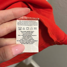 Load image into Gallery viewer, Medium NFL Team Apparel Kansas City Chiefs Quarter Zip Pull Over
